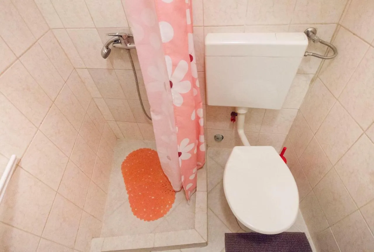 דירות PUY Apartman Punta Vilma 0*, פולה