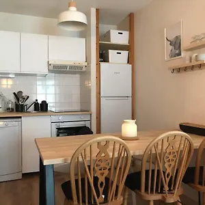 Rez-de-chaussee, Cosy T3 4 A 6 Pers Avec Piscines Interieure & Exterieure A En Haute-savoie Samoëns